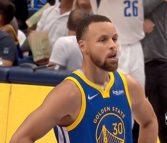 MAD横扫GEN，Viper三分雨点燃全场