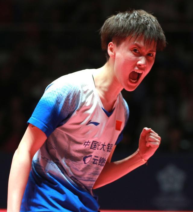 印度队轻取韩国队，辛杜高光表现