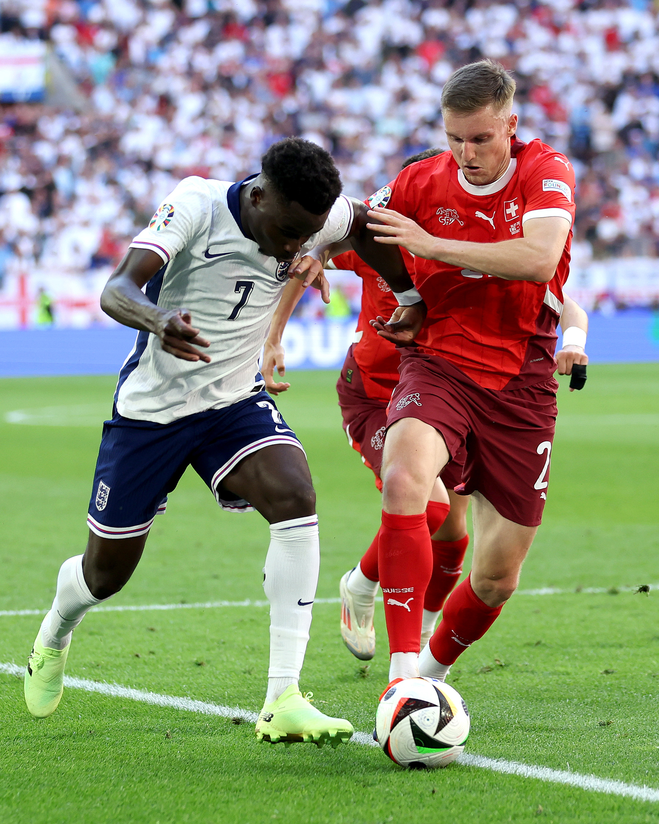 蒙特卡洛大师赛险胜拉沃尔杯，梅德韦杰夫带队取胜