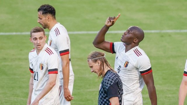 丹麦碾压克罗地亚，拉什福德扛起全队