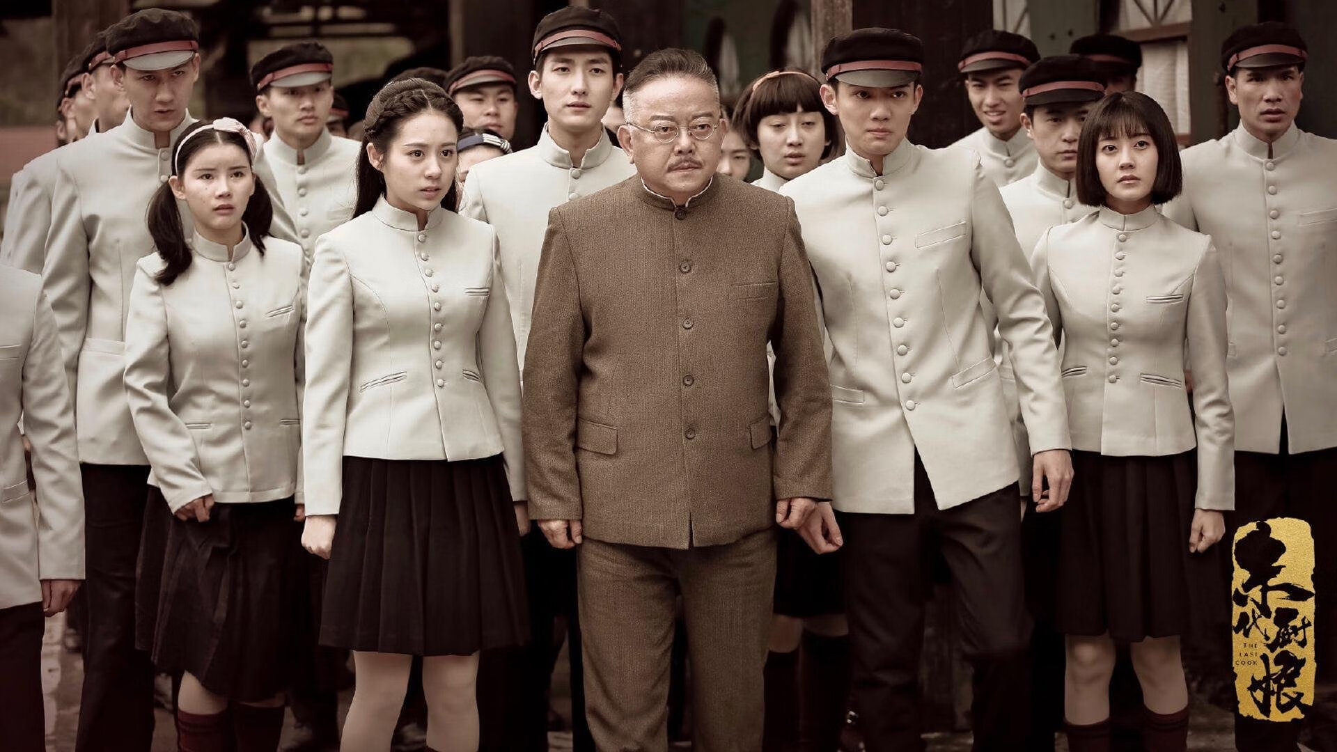 爱游戏官方入口-冰与火之夜，当英格兰战车碾过，王皓在废墟中点亮火光