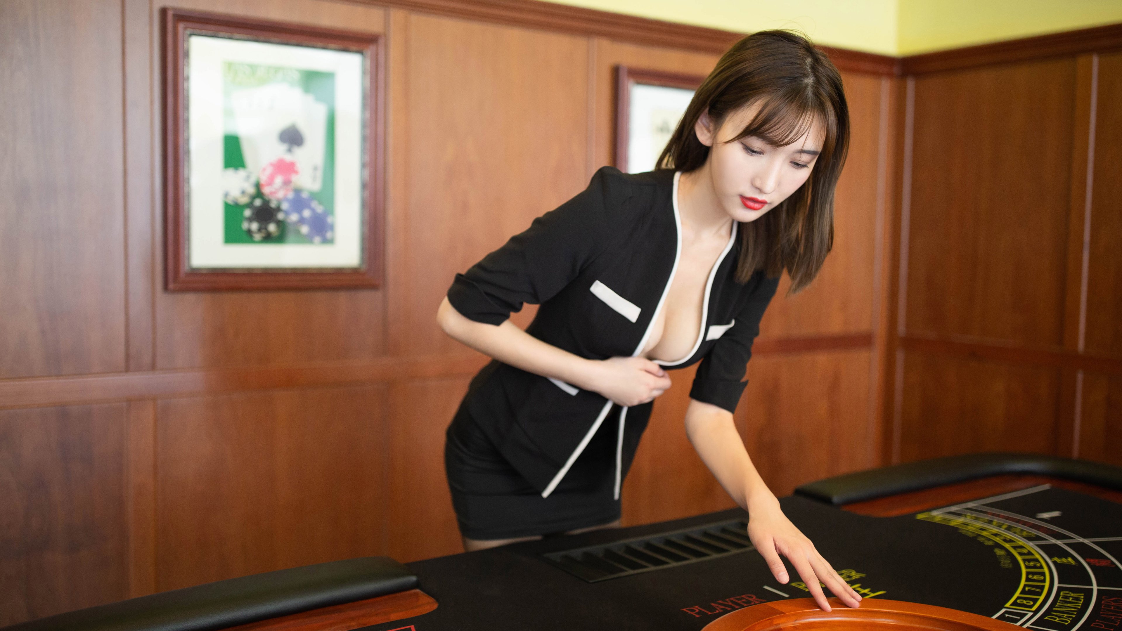 森林狼力克猛龙，哈利伯顿德甲争冠战闪耀，双星辉映的体育之夜