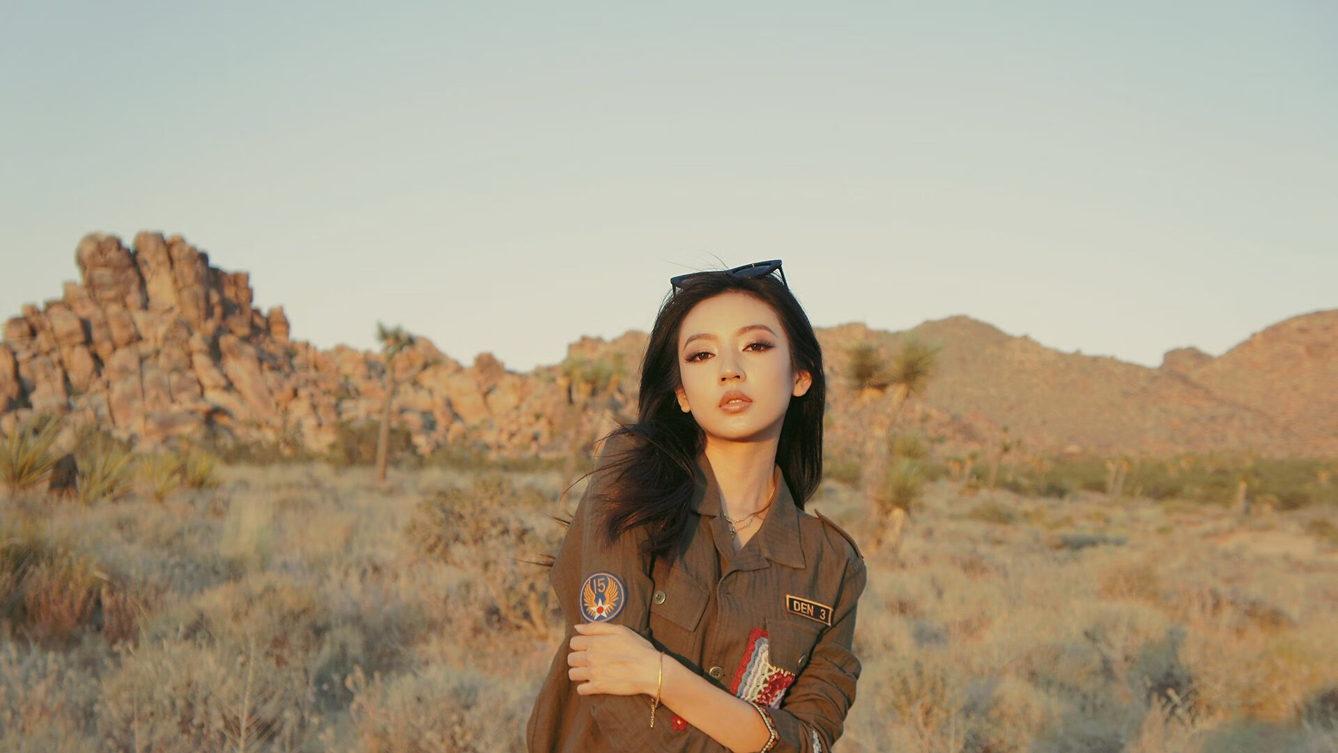 爱游戏入口-篮球双雄记，上海队生死战逆转雄鹿，布克欧冠淘汰赛独揽乾坤