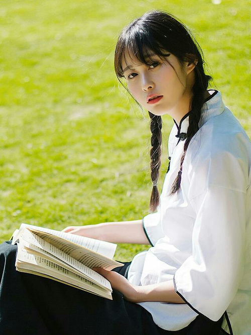 当唯一的季前赛响起哨声，灰熊稳稳拿下山西队，哈利伯顿让比赛提前失去悬念