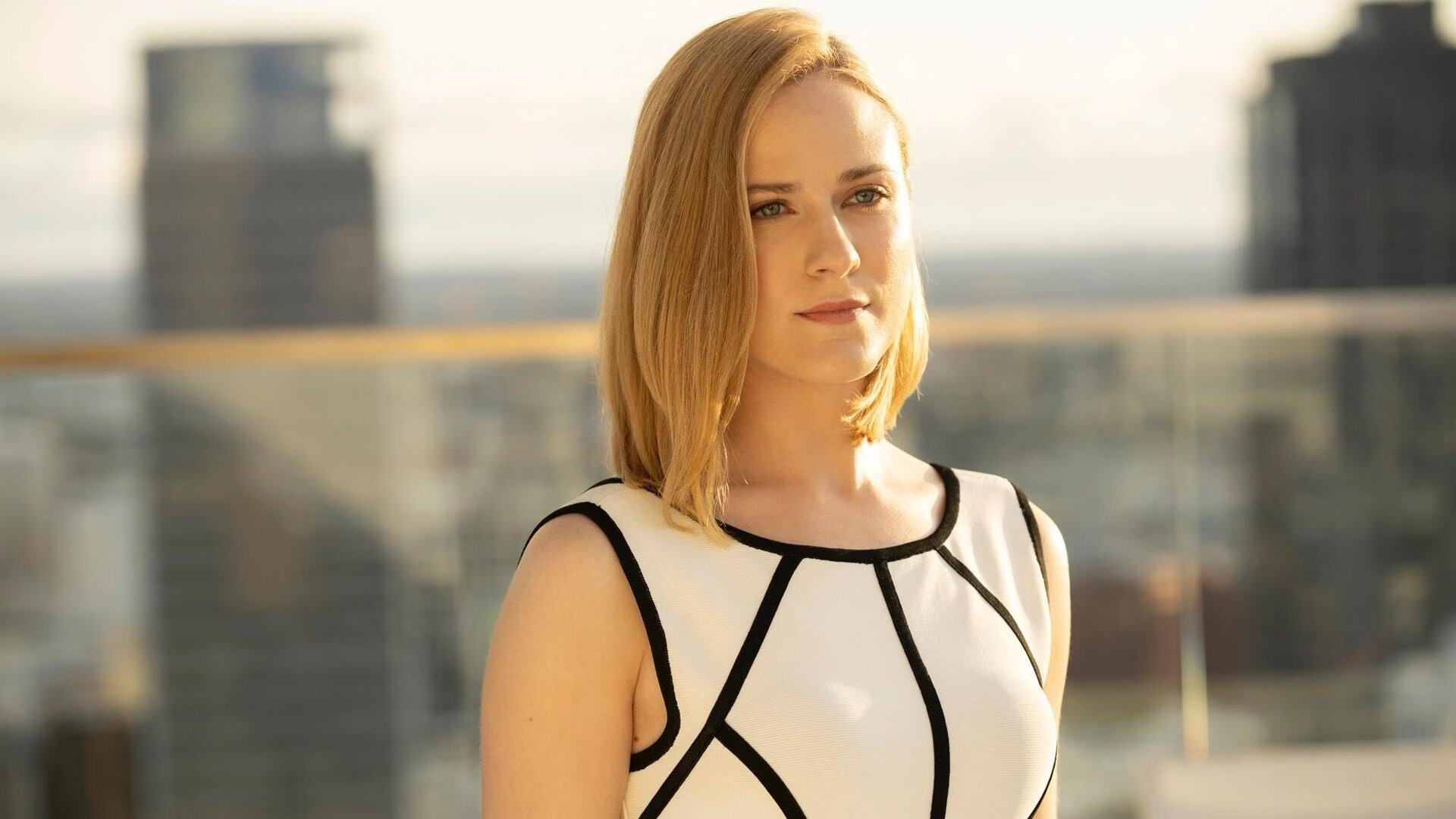 当狼啸撕破金州长夜,22岁的爱德华兹,正在改写大场面的定义