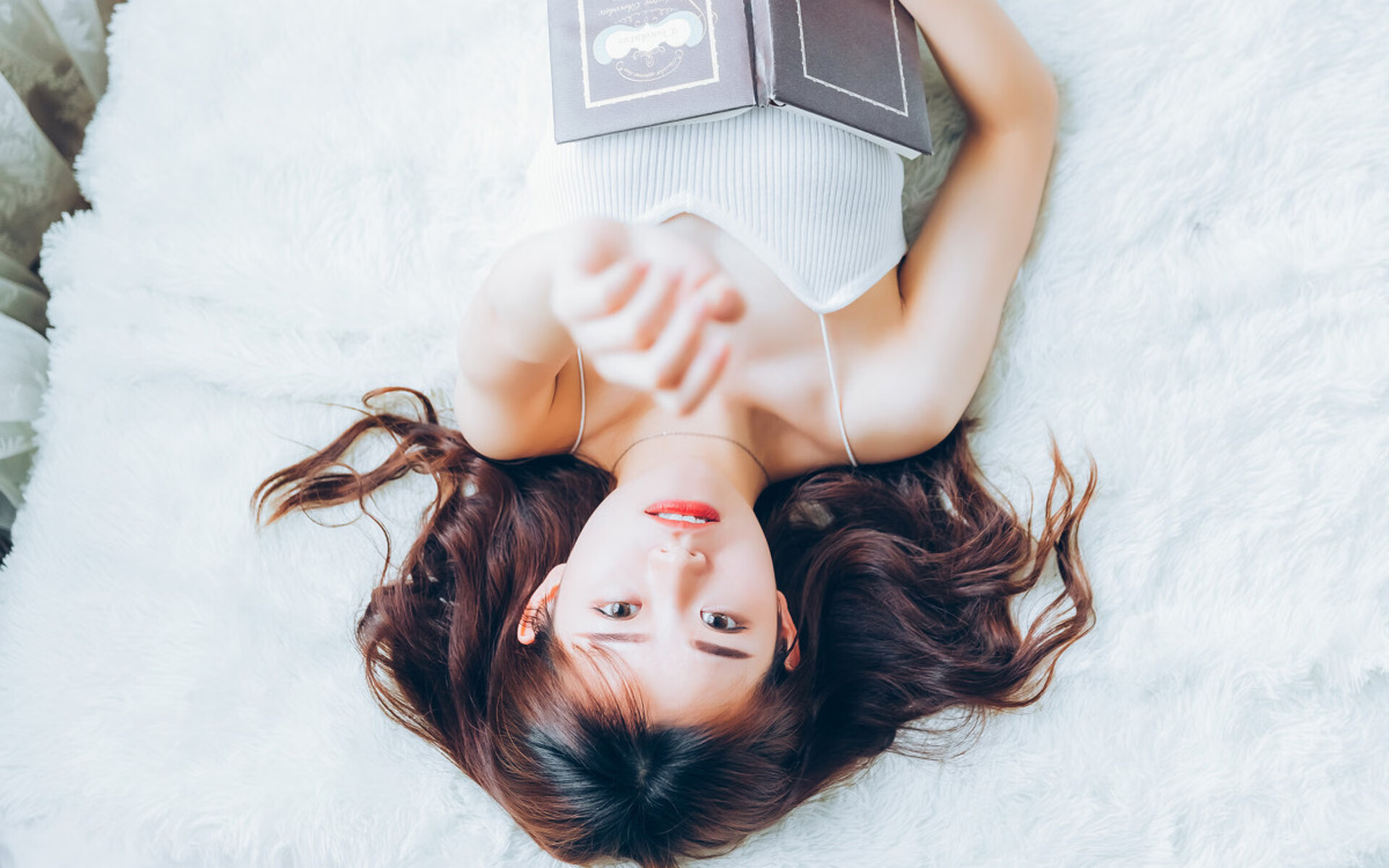 爱游戏官网-平行宇宙的黄蜂与雄鹿，当马克西在美加墨世界杯接管篮球战场