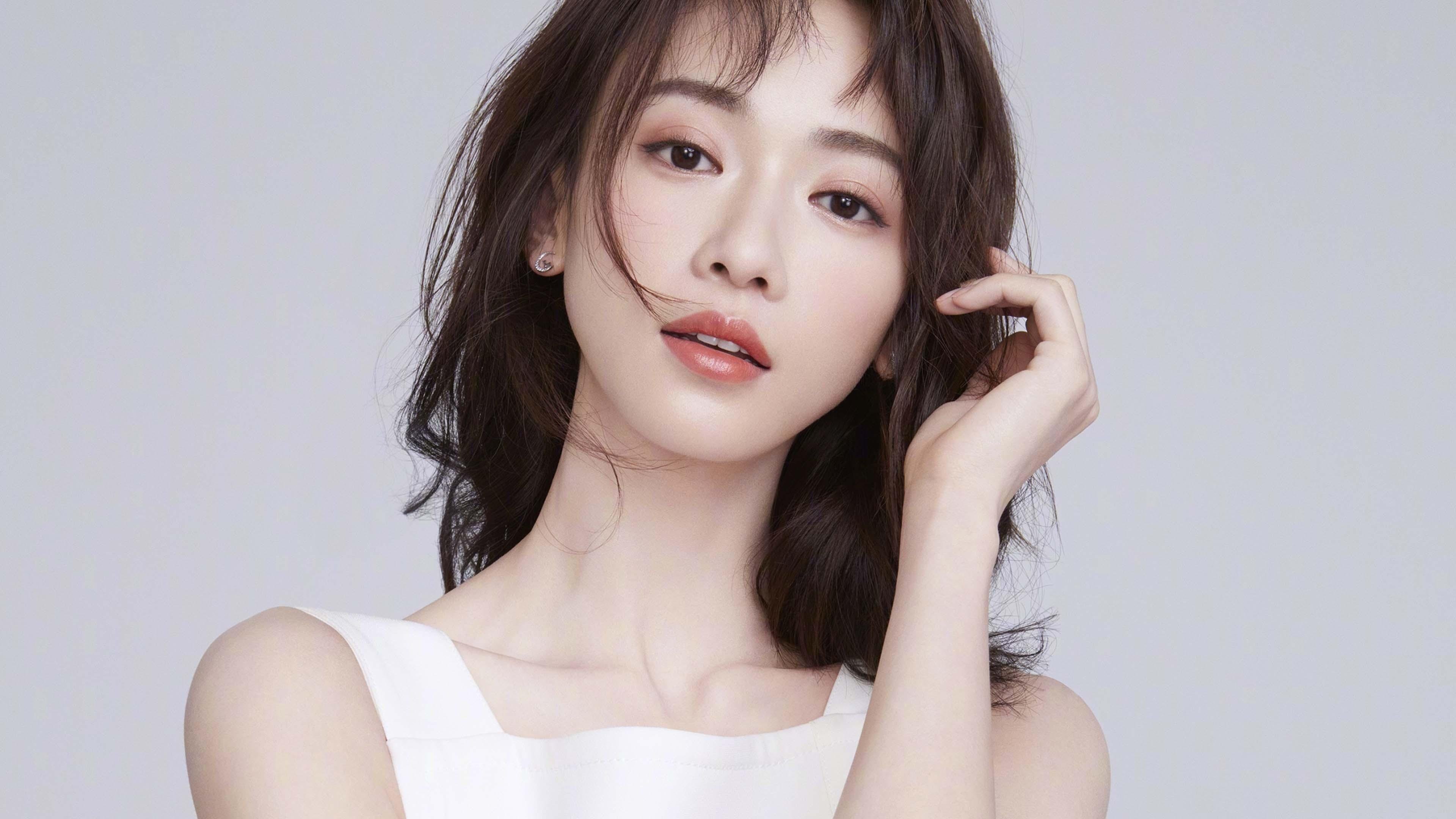 萨拉赫持续制造杀伤,马赛力克日本劲旅,展现欧冠级统治力